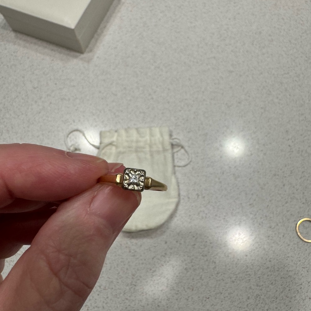 Vintage 14k Ring with Diamond chip